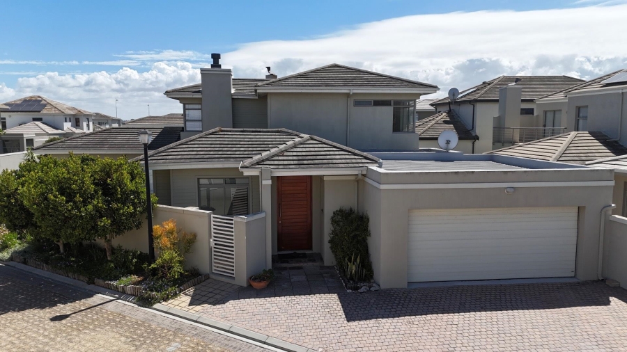 4 Bedroom Property for Sale in Sunset Beach Western Cape